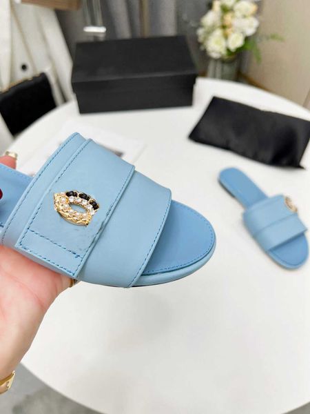 2023 with luxury designer sandals flip-flops women's sliding summer fashion wide smooth sandals slippers flip-flops channel floral desi, Black
2023 with luxury designer sandals flip-flops women's sliding summer fashion wide smooth sandals slippers flip-flops channel floral desi, Black