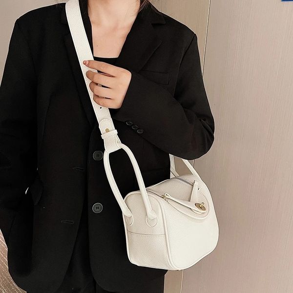 evening bags for women fashion handbags all match shoulder tote trend female messenger brand pu leather crossbody pack 230328
evening bags for women fashion handbags all match shoulder tote trend female messenger brand pu leather crossbody pack 230328