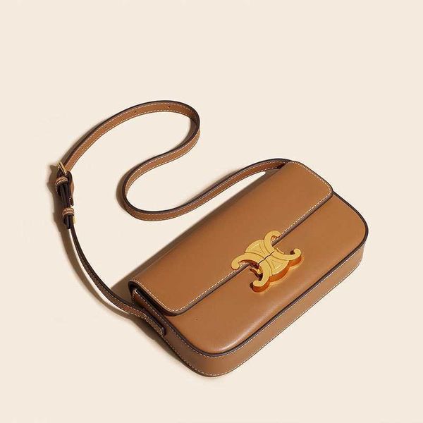 2023 new leather women's bag triumphal arch fashion niche design armpit club single shoulder cross small square
2023 new leather women's bag triumphal arch fashion niche design armpit club single shoulder cross small square