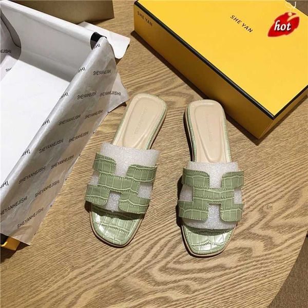 women slipper designer flat sandals leather beach shoes summer fashion leather new versatile beach type 5 xb42
women slipper designer flat sandals leather beach shoes summer fashion leather new versatile beach type 5 xb42