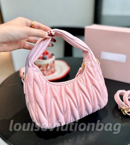 hobo miu wander matelasse nappa bag shoulder bags handbags luxury wallet womens designer cross body purses totes clutch bags wander bag hobo
hobo miu wander matelasse nappa bag shoulder bags handbags luxury wallet womens designer cross body purses totes clutch bags wander bag hobo