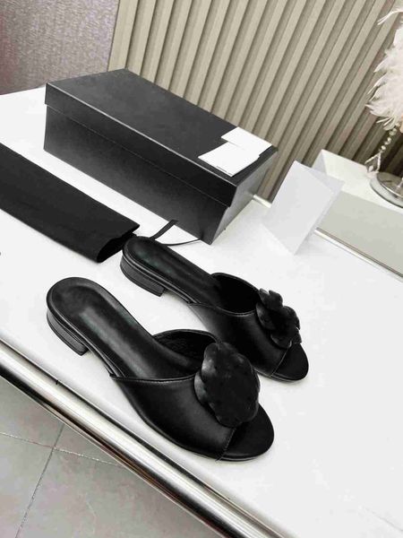 2023 women's sandals open toe thick heel summer sandals leather designer classic elegant channel temperament sandals x114, Black
2023 women's sandals open toe thick heel summer sandals leather designer classic elegant channel temperament sandals x114, Black