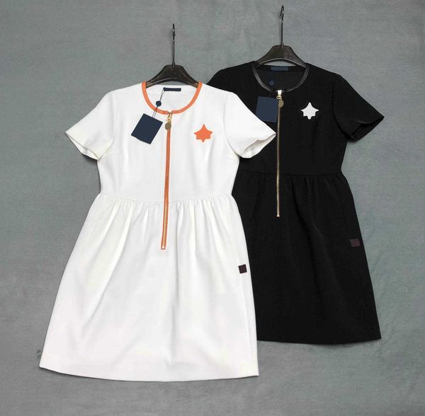 summer dresses front logo embroidery color bump bag edge crewneck dress casual version hemline pleated design fashion joker maxiskit women c, Black;gray
summer dresses front logo embroidery color bump bag edge crewneck dress casual version hemline pleated design fashion joker maxiskit women c, Black;gray