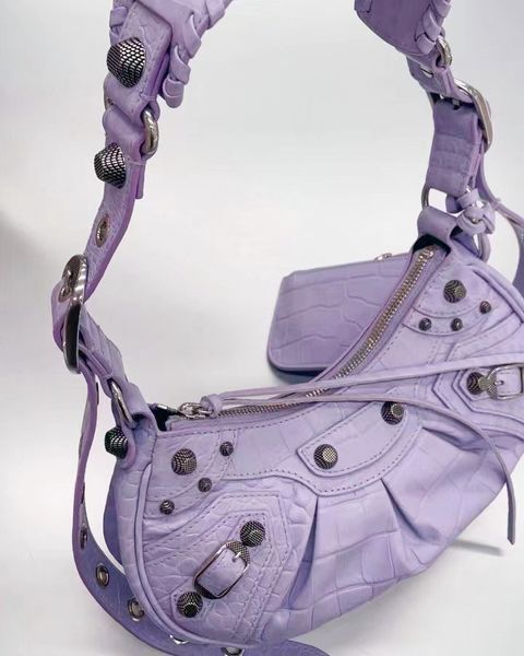 le cagole designer bag 7a quality motorcycle crossbody clutch bag women's purses mans classic tote underarm half moon bag luxury handba
le cagole designer bag 7a quality motorcycle crossbody clutch bag women's purses mans classic tote underarm half moon bag luxury handba