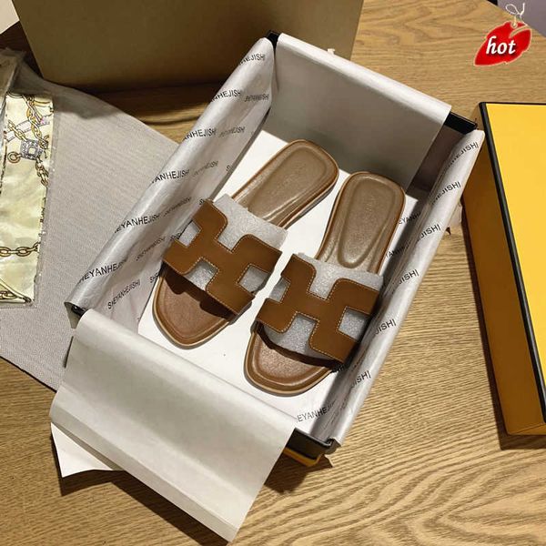 women slipper designer flat sandals leather beach shoes versatile leather new summer beach type fashion 046l
women slipper designer flat sandals leather beach shoes versatile leather new summer beach type fashion 046l