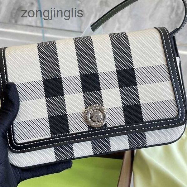 2023 hands handbags outlet designers bag burbrerys new luxury fashion versatile leather with canvas messenger bag y6bu
2023 hands handbags outlet designers bag burbrerys new luxury fashion versatile leather with canvas messenger bag y6bu