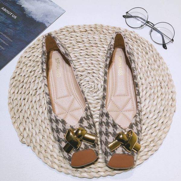 dress shoes fashion ballet flat shoes women's square head shallow mouth large lattice casual women's shoes in spring and autumn 23, Black
dress shoes fashion ballet flat shoes women's square head shallow mouth large lattice casual women's shoes in spring and autumn 23, Black