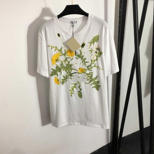 23ss tee womens t-shirt designer clothes women round neck pure cotton short sleeve t-shirt chrysanthemum embroidery flowers women clothes, White
23ss tee womens t-shirt designer clothes women round neck pure cotton short sleeve t-shirt chrysanthemum embroidery flowers women clothes, White