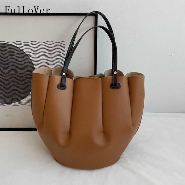 women bucket shoulder bags large capacity fashion retro handbags female texture stripe tote bags pu leather solid color bags 230308
women bucket shoulder bags large capacity fashion retro handbags female texture stripe tote bags pu leather solid color bags 230308