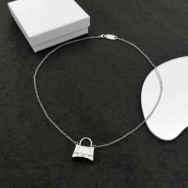 2023 designer new family new style lock head letter b necklace earrings accessories women's fashion personality design collarbone chain, Black
2023 designer new family new style lock head letter b necklace earrings accessories women's fashion personality design collarbone chain, Black
