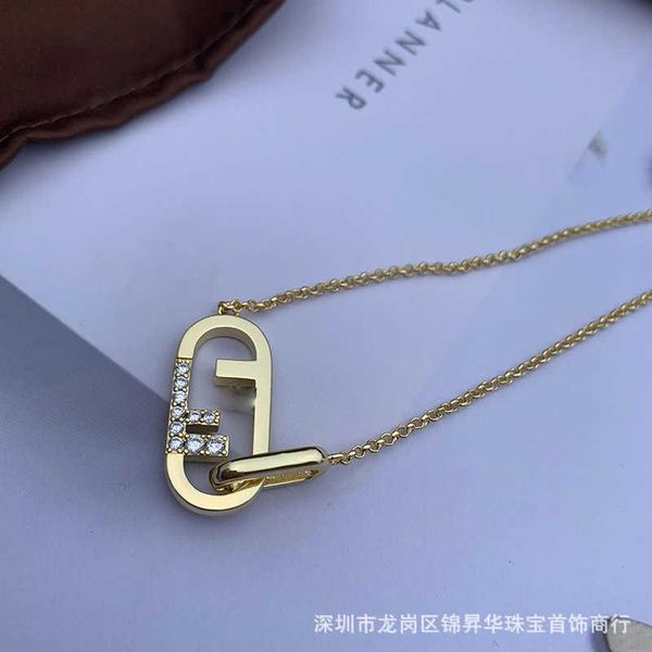 2023 designer amily letter advanced sense 2023 ashion new fenjia necklace jewelry earrings, Black
2023 designer amily letter advanced sense 2023 ashion new fenjia necklace jewelry earrings, Black