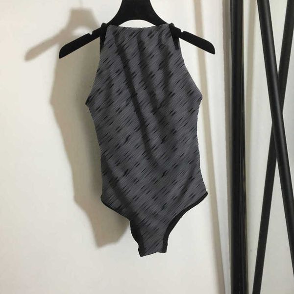 23ss womens swimwear bikini designer bikini womens clothing bathing suit new presbyopia logo backless one-piece swimsuit women clothes a1, White;black
23ss womens swimwear bikini designer bikini womens clothing bathing suit new presbyopia logo backless one-piece swimsuit women clothes a1, White;black