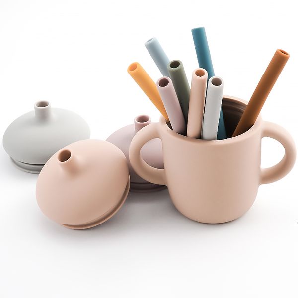 design feeding cup liquid feed mugs with straw child water bottle toddlers kids lid silicone sippy 230328
design feeding cup liquid feed mugs with straw child water bottle toddlers kids lid silicone sippy 230328