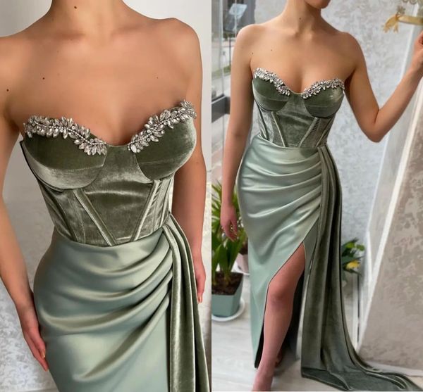 gorgeous mint green plus size mermaid evening dresses sweetheart crystals rhinestone high side split formal wear celebrity birthday special, Black;red
gorgeous mint green plus size mermaid evening dresses sweetheart crystals rhinestone high side split formal wear celebrity birthday special, Black;red