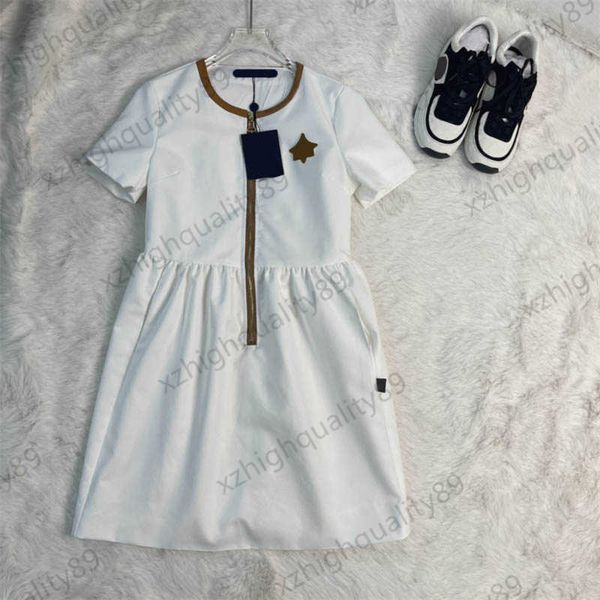 womens dresses color contrast bag edge half zip open round neck short sleeves dress classic logo embroidery casual version joker maxiskit su, Black;gray
womens dresses color contrast bag edge half zip open round neck short sleeves dress classic logo embroidery casual version joker maxiskit su, Black;gray