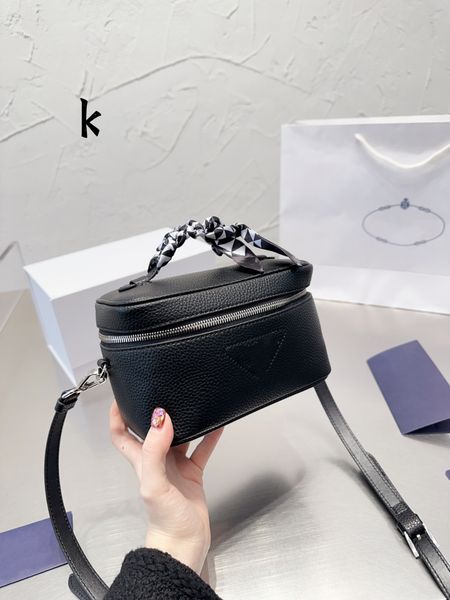handbags women luxury designers with letters canvas hobo shoulder handbag lady tote chains handbags messenger bags coin purse
handbags women luxury designers with letters canvas hobo shoulder handbag lady tote chains handbags messenger bags coin purse