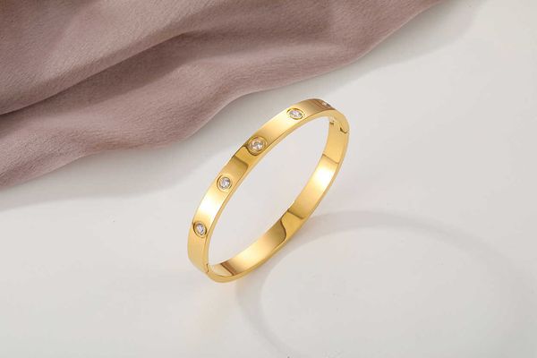 designer bracelet love bracelet jewelry titanium steel buckle 18k gold rose gold couple birthday gift, Black
designer bracelet love bracelet jewelry titanium steel buckle 18k gold rose gold couple birthday gift, Black