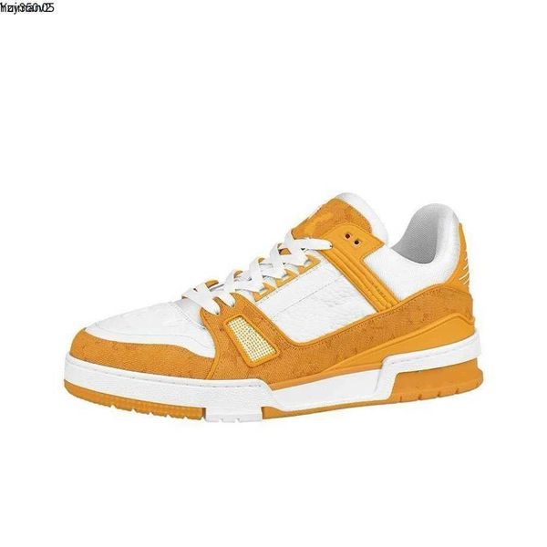 luxury designer men's casual shoes ultra-light foamed outsole wear-resistant and comfortable are size36-44 hm051404
luxury designer men's casual shoes ultra-light foamed outsole wear-resistant and comfortable are size36-44 hm051404