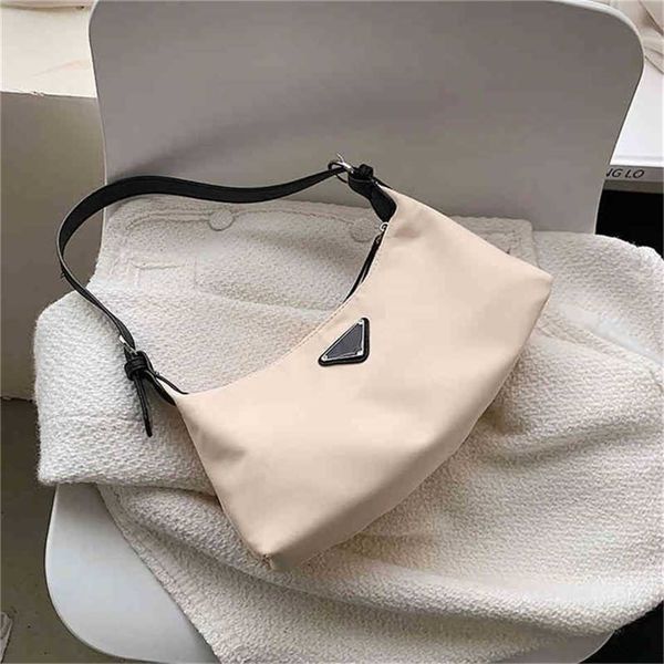 2023 designer bag super low versatile nylon oxford small satchel fashion single shoulder armpit bag
2023 designer bag super low versatile nylon oxford small satchel fashion single shoulder armpit bag