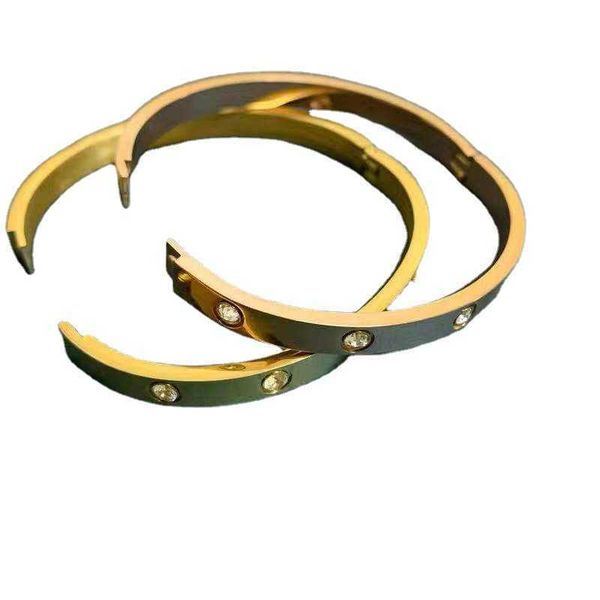 2023 designer bracelet love bangle jewelry titanium steel can simple and generous light luxurious high-end fashion diamond inlaid titanium s, Black
2023 designer bracelet love bangle jewelry titanium steel can simple and generous light luxurious high-end fashion diamond inlaid titanium s, Black