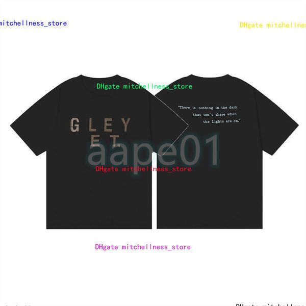 design luxury fashion brand mens t shirt letter print round neck short sleeve summer loose t-shirt black, White;black
design luxury fashion brand mens t shirt letter print round neck short sleeve summer loose t-shirt black, White;black