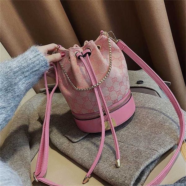 2023 designer bag handbag trendy bags canvas tide korean version messenger versatile single portable bucket women's
2023 designer bag handbag trendy bags canvas tide korean version messenger versatile single portable bucket women's