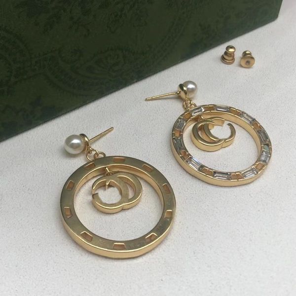 Luxury Designer Fashion Charm Earrings aretes orecchini Pearl Crystal Alphabet Large Circle Pendant Earrings for women party wedding birthday gift jewelry-22
Luxury Designer Fashion Charm Earrings aretes orecchini Pearl Crystal Alphabet Large Circle Pendant Earrings for women party wedding birthday gift jewelry-22