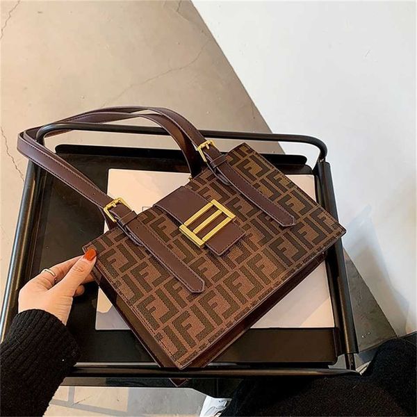 2023 designer bag handbag autumn and winter small women's versatile french stick net red single armpit
2023 designer bag handbag autumn and winter small women's versatile french stick net red single armpit