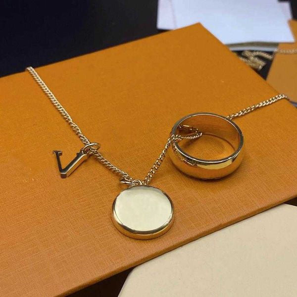 fashion pendants necklaces accessories designer necklace pattern carving pearl personality design 2 colors, Silver
fashion pendants necklaces accessories designer necklace pattern carving pearl personality design 2 colors, Silver
