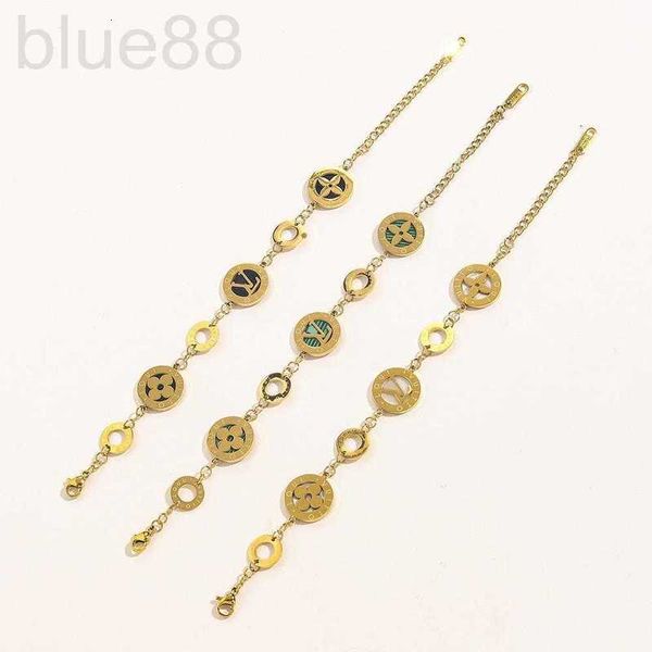 other bracelets designer donkey's three color clover flower bracelet with steel seal medieval jewelry star bh3x, Golden;silver
other bracelets designer donkey's three color clover flower bracelet with steel seal medieval jewelry star bh3x, Golden;silver