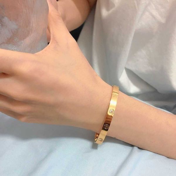 designer jewelry carti love bangle small non screwdriver bracelet goddess clip simple versatile feel gift rose gold fade, Black
designer jewelry carti love bangle small non screwdriver bracelet goddess clip simple versatile feel gift rose gold fade, Black