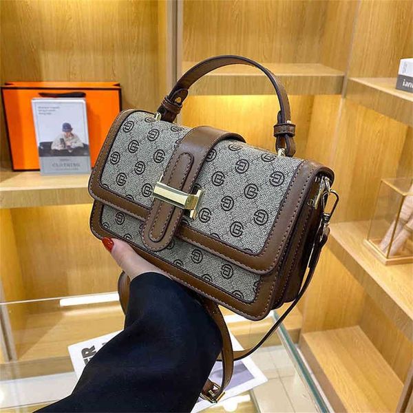 2023 designer bag super spring and summer single shoulder bag printed small square high texture net red portable women's bag
2023 designer bag super spring and summer single shoulder bag printed small square high texture net red portable women's bag