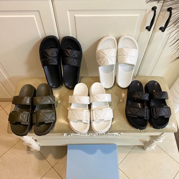 2023 designer luxury women slippers leather non-slip breathable slippers black white sliders beach indoor oudoor patent leather size35 42 sh
2023 designer luxury women slippers leather non-slip breathable slippers black white sliders beach indoor oudoor patent leather size35 42 sh