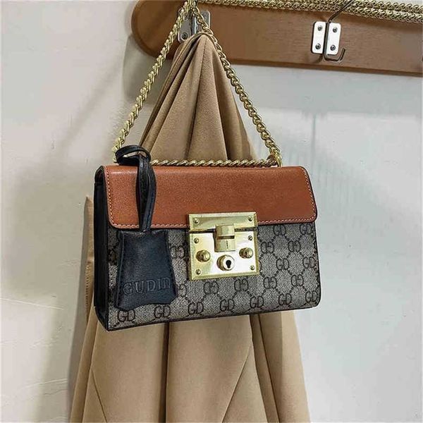 2023 designer bag handbag street trend collage chain versatile styling fashion timothy
2023 designer bag handbag street trend collage chain versatile styling fashion timothy