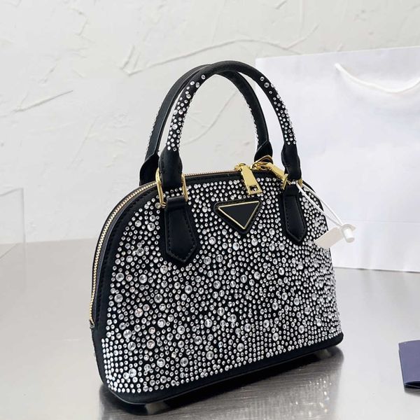 4 color diamond designer bag triangle logo shoulder bags women luxurys seashell bag single shoulder purse handbag ladies fashion cross body
4 color diamond designer bag triangle logo shoulder bags women luxurys seashell bag single shoulder purse handbag ladies fashion cross body