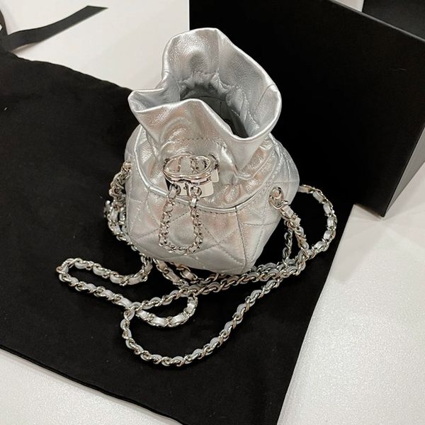 23p women classic mini blessing vanity bag drawstring bucket cosmetic case black silver metal hardware matelasse chain crossbody shoulder lu
23p women classic mini blessing vanity bag drawstring bucket cosmetic case black silver metal hardware matelasse chain crossbody shoulder lu