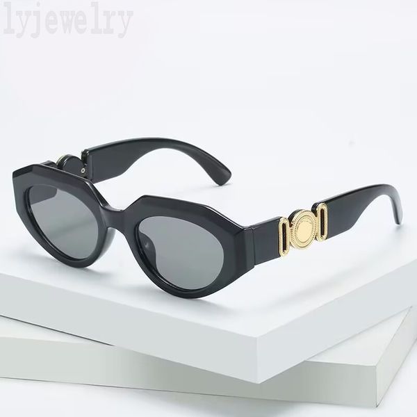 sunglasses ladies designers luxury mens sun glasses beach party fashionable lunette de soleil hip hop style designer sunglasses mens daily e, White;black
sunglasses ladies designers luxury mens sun glasses beach party fashionable lunette de soleil hip hop style designer sunglasses mens daily e, White;black