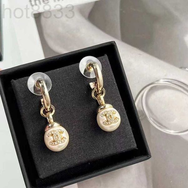 charm designer winter c type pearl earrings for women new fashion advanced french versatile 925 silver needle d4i5, Golden
charm designer winter c type pearl earrings for women new fashion advanced french versatile 925 silver needle d4i5, Golden