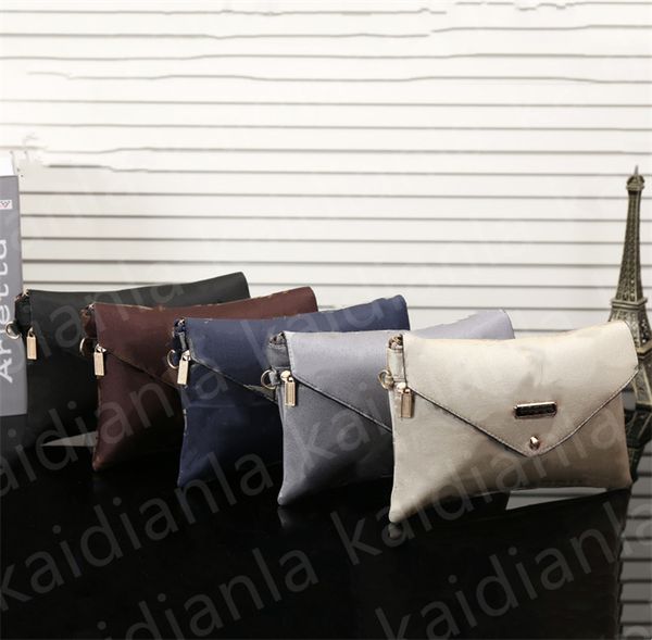 luxurys tote designer bags handbags women handbags channel clutch flap handbag classic famous fashion mini travel crossbody summer shoulder
luxurys tote designer bags handbags women handbags channel clutch flap handbag classic famous fashion mini travel crossbody summer shoulder