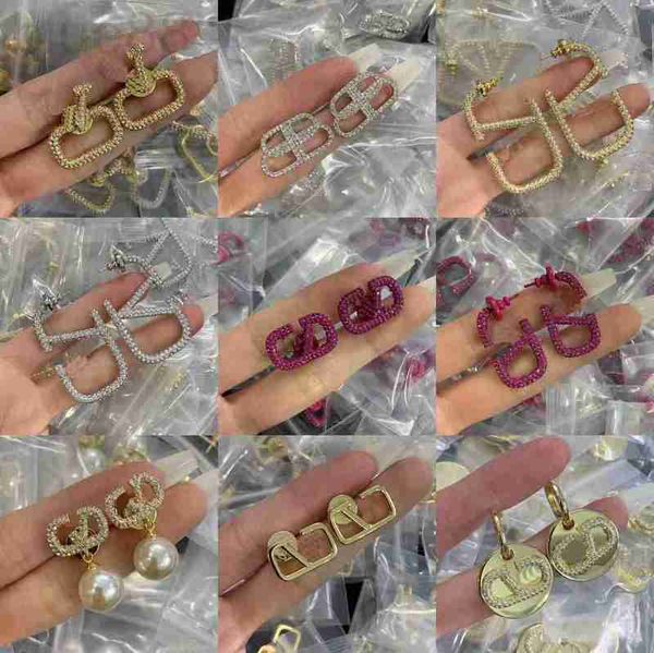 charm designer hua new letter full sky star diamond earrings women light luxury celebrity fashion style rose red black a5kj, Golden
charm designer hua new letter full sky star diamond earrings women light luxury celebrity fashion style rose red black a5kj, Golden