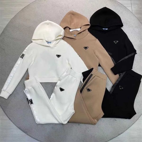 prad fashion women tracksuits casual pullover with hat sports hoodie design classic triangle autumn and winter fashion clothing, Black
prad fashion women tracksuits casual pullover with hat sports hoodie design classic triangle autumn and winter fashion clothing, Black