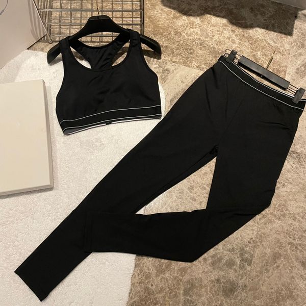 brand designer yoga suit set women milanos high stretch sports bras and pants fashion set
brand designer yoga suit set women milanos high stretch sports bras and pants fashion set