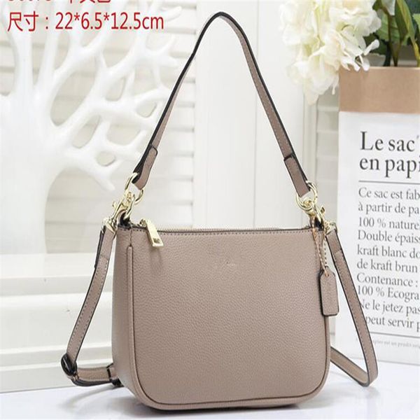2021 luxury portable shoulder bags women's fashion brand designer's underarm messenger bag302k
2021 luxury portable shoulder bags women's fashion brand designer's underarm messenger bag302k