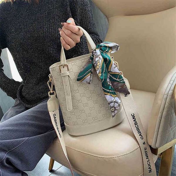 designer bag bag women new embossed fashion portable bucket single shoulder women's bag
designer bag bag women new embossed fashion portable bucket single shoulder women's bag
