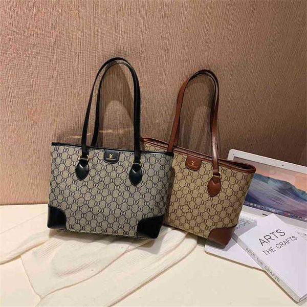 2023 designer bag handbag portable bag workplace white-collar work commute office bag single shoulder
2023 designer bag handbag portable bag workplace white-collar work commute office bag single shoulder