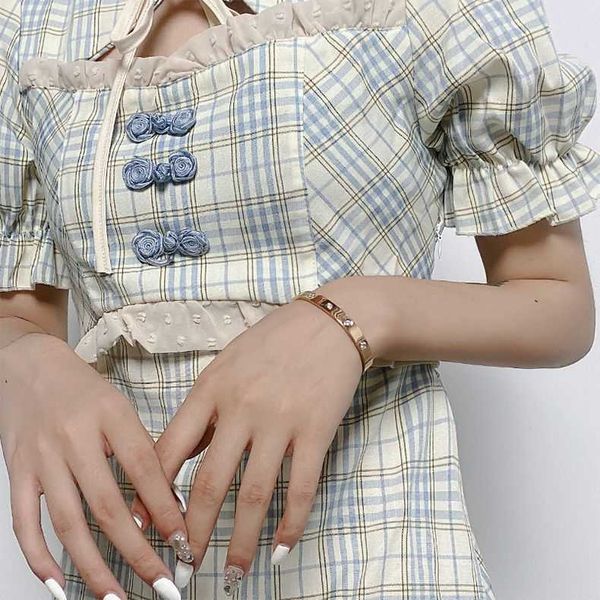 2023 designer jewelry carti love bangle bracelet for female minority design online red light luxury handwear wide diamond, Black
2023 designer jewelry carti love bangle bracelet for female minority design online red light luxury handwear wide diamond, Black