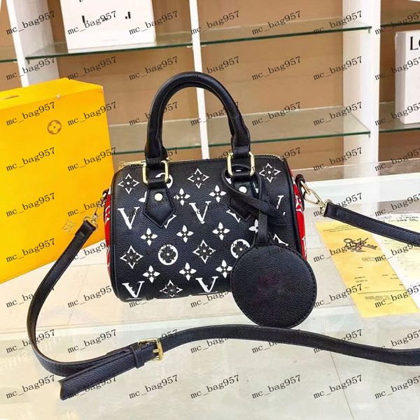 designers women speedy pillow shoulder bags messenger travel bag classic style fashion flowers lady totes luxury handbags 20cm
designers women speedy pillow shoulder bags messenger travel bag classic style fashion flowers lady totes luxury handbags 20cm