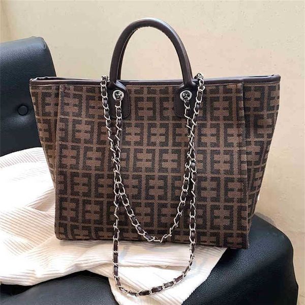 2023 designer bag sense small bag fashion ins niche large capacity single shoulder bag autumn and winter portable
2023 designer bag sense small bag fashion ins niche large capacity single shoulder bag autumn and winter portable
