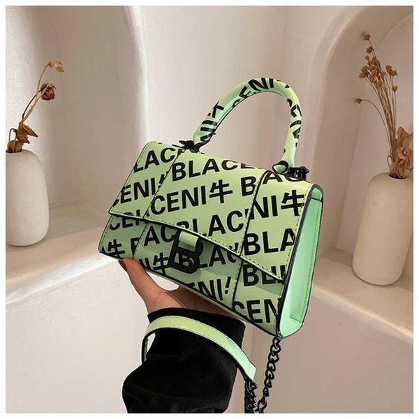 2023 designer bag handbag paris hourglass trendy magnetic buckle women's single diagonal handbag
2023 designer bag handbag paris hourglass trendy magnetic buckle women's single diagonal handbag