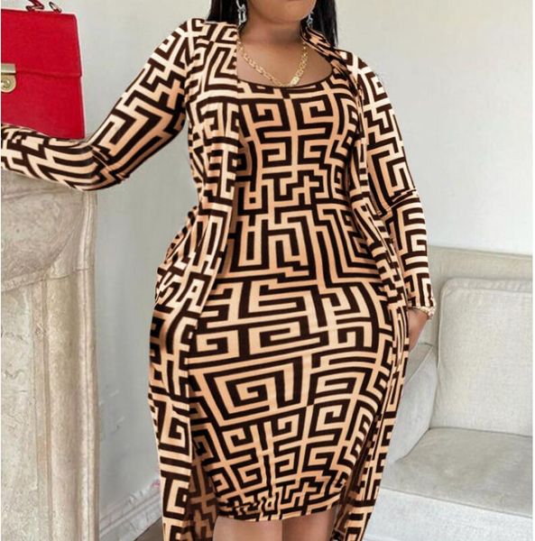 women's casual dresses new designer tracksuits multicolor stripe two piece leisure suit long cloak strapless work clothes, Black;gray
women's casual dresses new designer tracksuits multicolor stripe two piece leisure suit long cloak strapless work clothes, Black;gray